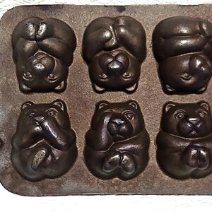Vintage 1984 John Wright Cast Iron Teddy Bear Cookie Corn Muffin Baking Mold Pan